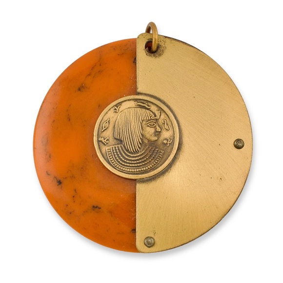 Vintage Egyptian Revival Lucite & Brass Necklace Pendant Cleopatra Egyptomania - Picture 1 of 6